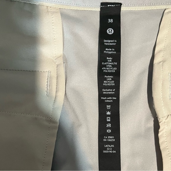 New without tags! Men’s Lululemon shorts - Picture 4 of 7